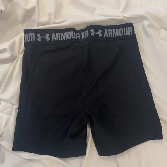 Under armour shorts - Picture 3 of 3